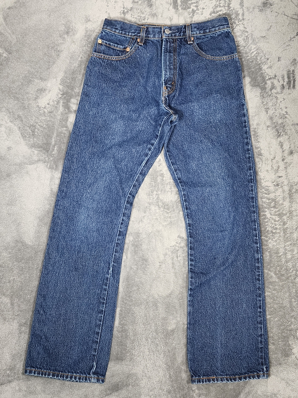 Levi's 517 Men's Straight Jeans in Medium Blue Denim